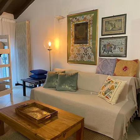 Apartment La Mansardina Di San Leonardo